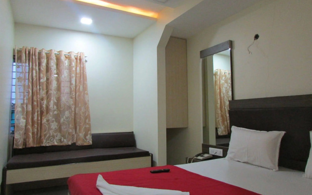 OYO 328 Hotel Royal Grand