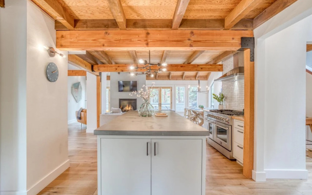 Spring Home 42