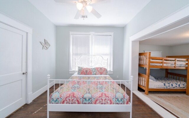 Out Of The Blue 2 Bedroom Home
