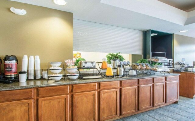 Rodeway Inn