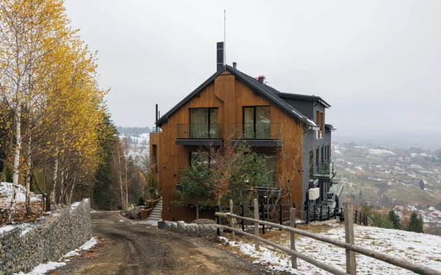 The Pines Bucegi Lodge