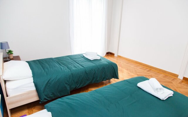 Stay in Fabulous Apartment in Athens