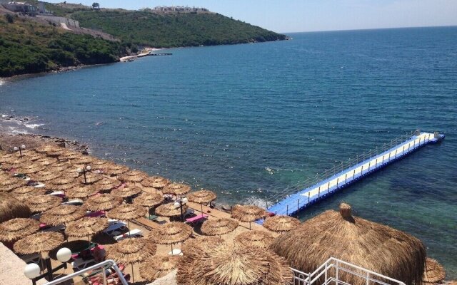 Villa 1 Bedroom Lake View 10 by Likya Global