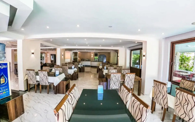 Bir Hotel