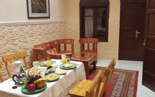 Romouz Kasbah Riad