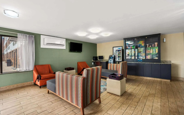 Quality Inn & Suites Columbia