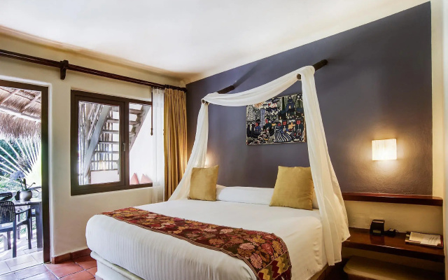La Tortuga Hotel & Spa