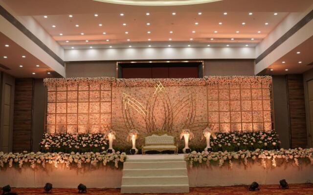 Hotel Tip Top International Pune