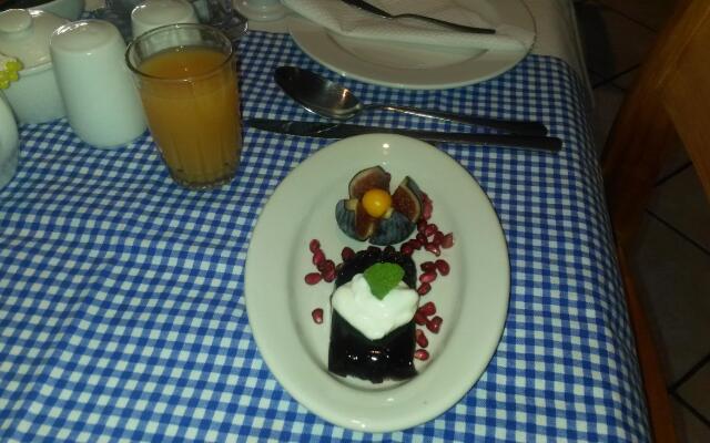 Makarios Bed and Breakfast