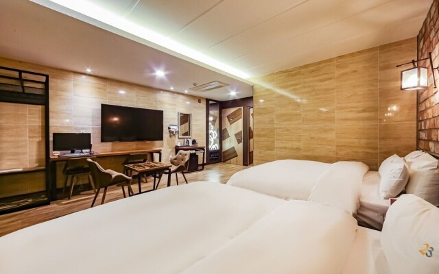 Motel 123