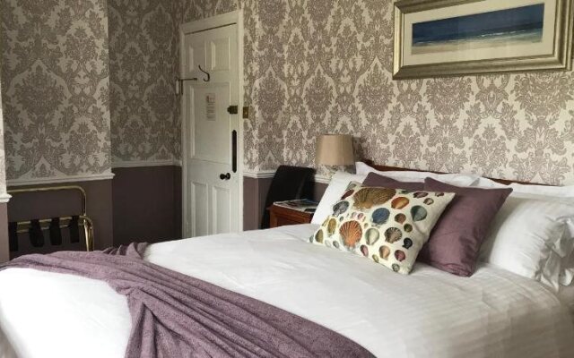 Dalgreine Guest House