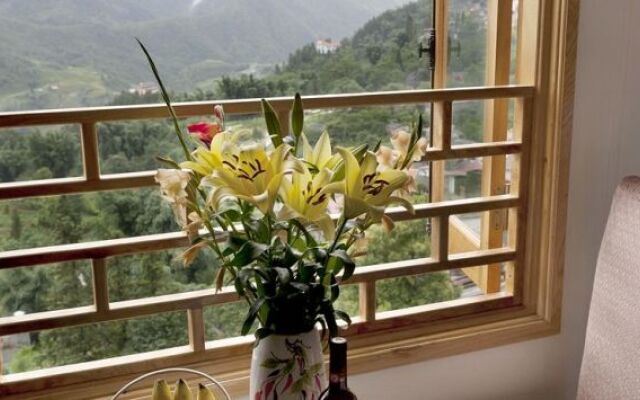 Eden Mountain View Hotel