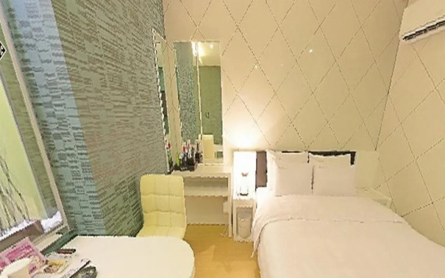Sol Hotel