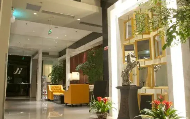 Yuejia Hotel (Xuancheng Jingtingshan Branch)