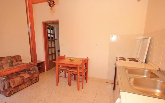 Stunning Home in Prizba With Wifi and 3 Bedrooms