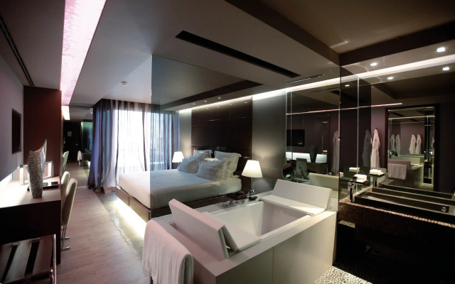 The Vine Hotel
