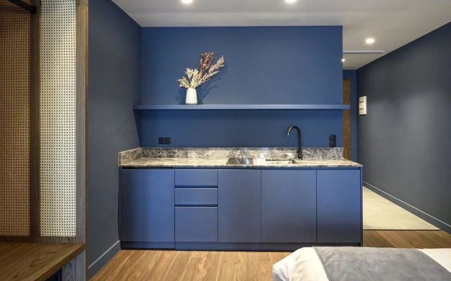 Roomore Apartments