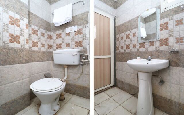 Oyo 28476 Jalandhar Guest House