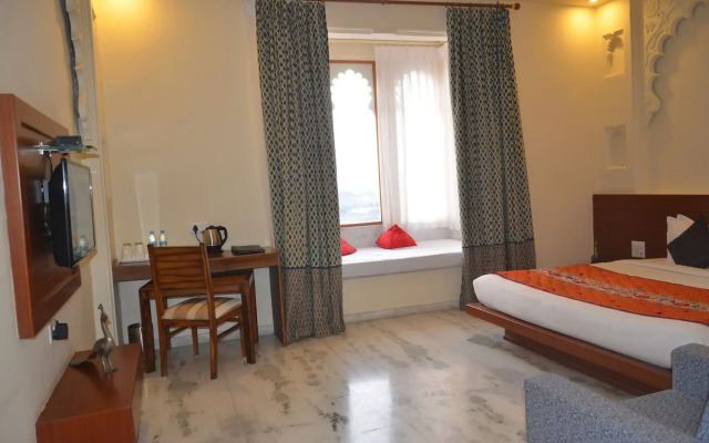 juSTa Brij Bhoomi Nathdwara