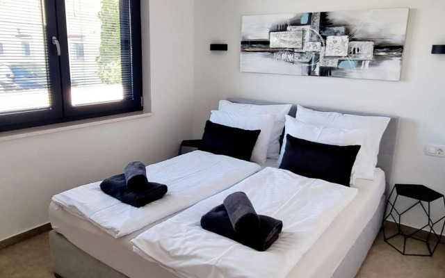 Dinary Apartman