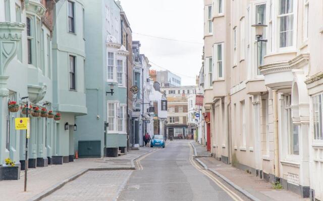 Modern ONEBEROOM FLAT I 2mins walk to BRIGHTON SEAFRONT