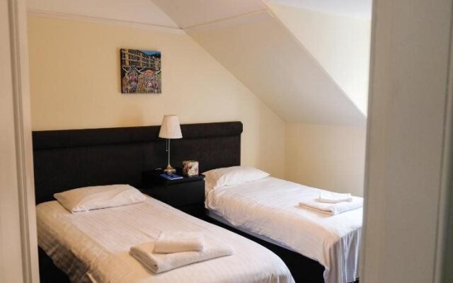 The Blackbull Inn Polmont