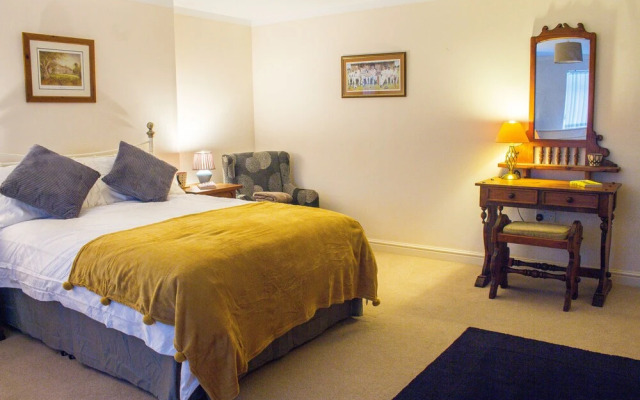 Hillbrook House Apartment 9