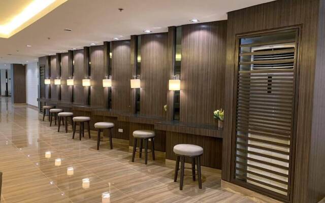 Air Residences-Modern studio w/ City skyline view