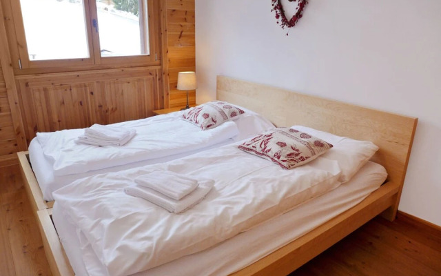 Rhodonite 4 Ollon in Ollon