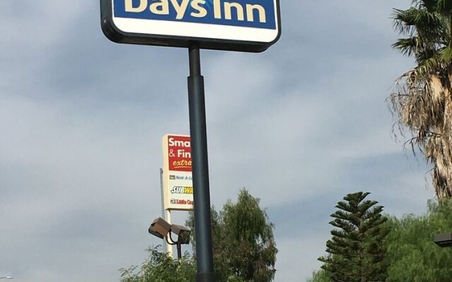 Days Inn By Wyndham Ontario Airport