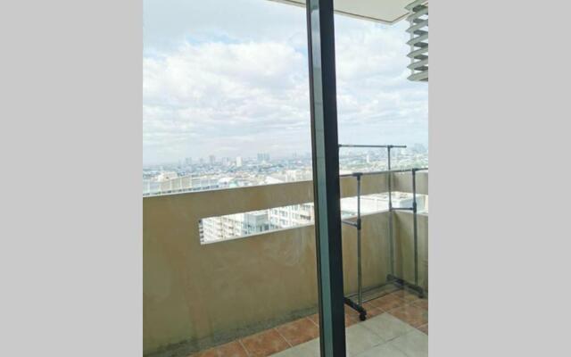 3415 HoliStay Manila 1-Bedroom Condo with NETFLIX and Balcony