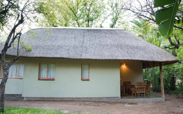 Sefapane Lodges and Safaris