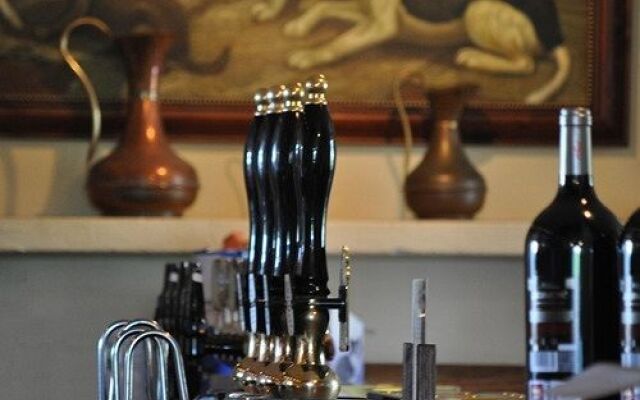 The Rose & Crown