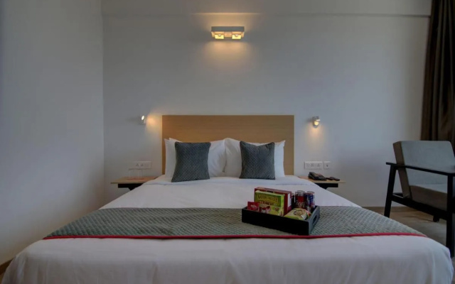 FabHotel Growvid Inn