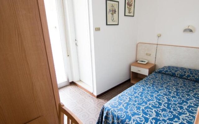 Hotel Blu Star