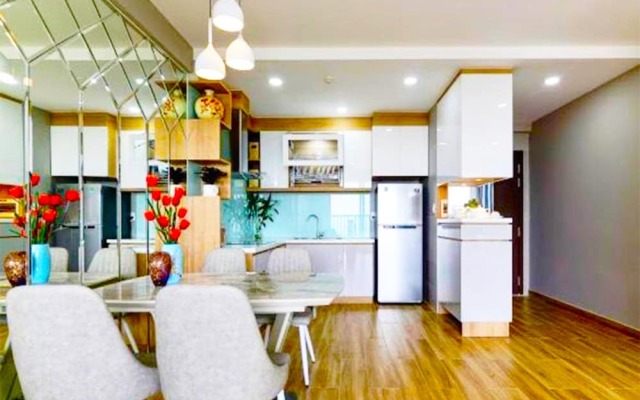 Gold Bee Apartment - Saigon Royal