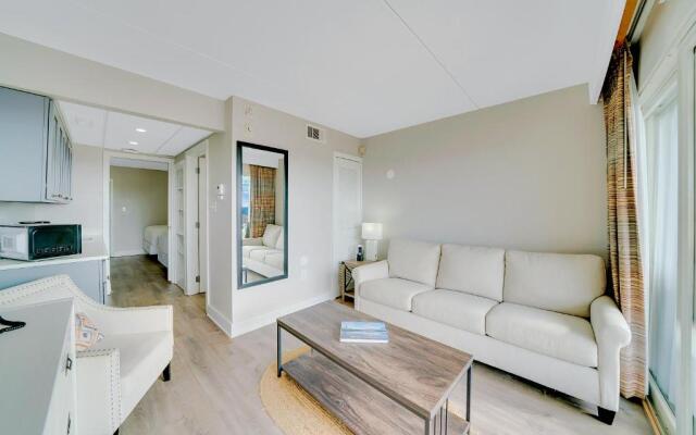 Montreal Beach Resort