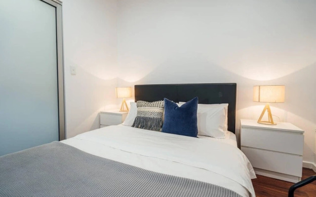 Tropicana on Bent - WiFi - Nespresso Heart of East End