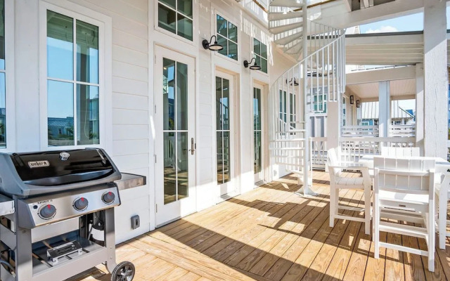 Salty Beaches 226 BAR