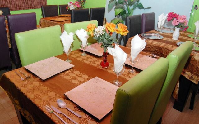 Royal Park Hotel & Suites