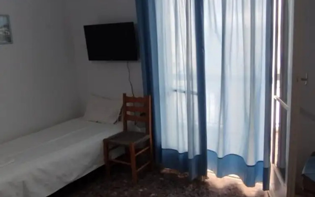 Frinda Studio Next to the sea