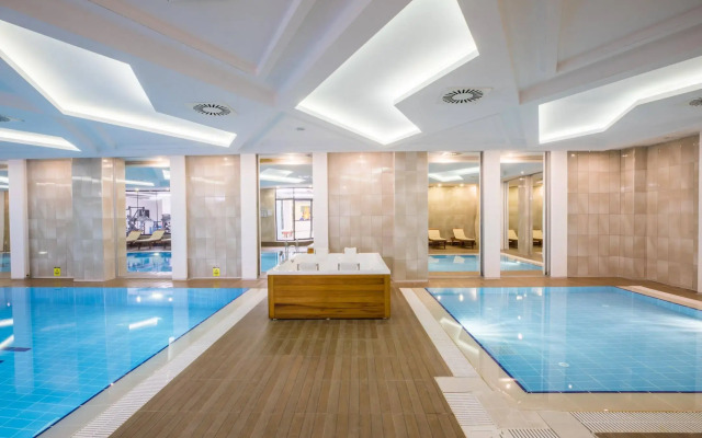 Karpalas City Hotel & Spa