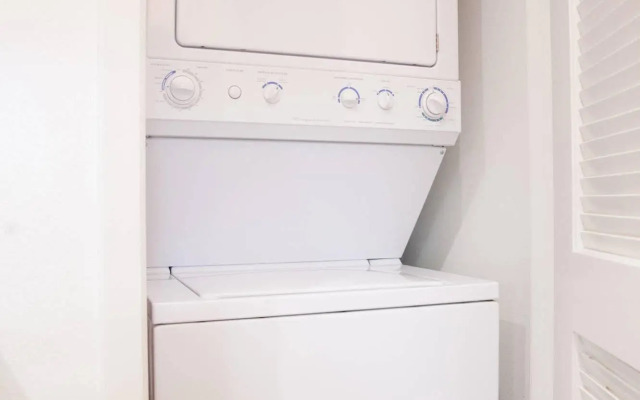 Wonderful Washington Furnished Apartment