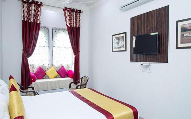 Fabhotel Prime Vallabh Villas