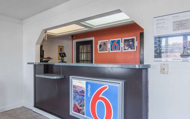 Motel 6 Hope, AR