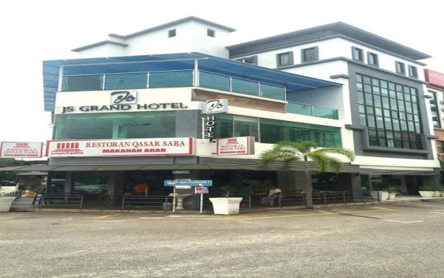 JS Grand Hotel