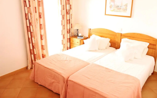 Oasis Beach Apartments