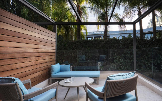 Sea View Hotel
