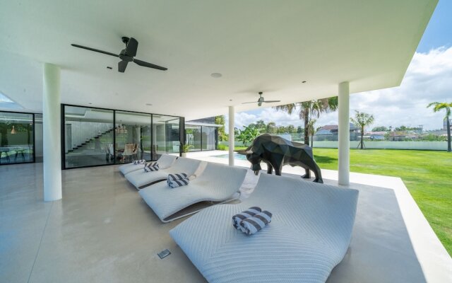 Villa BullHouse