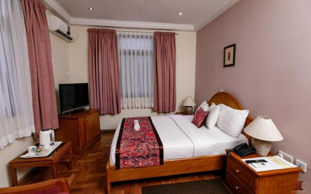 Mahogany Lodge, Cantonments